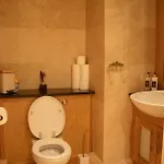 Penthouse 戈尔韦