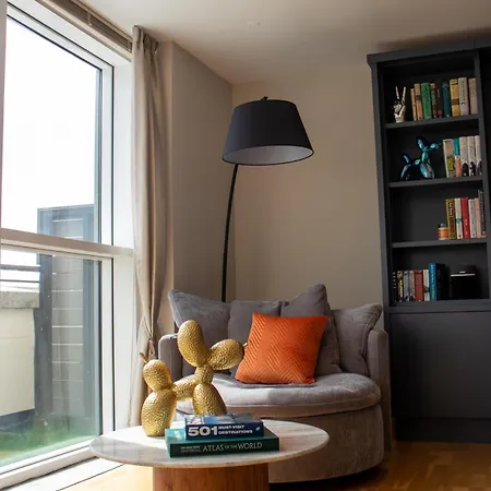 Penthouse 3 Bedroom Luxury Βίλα *